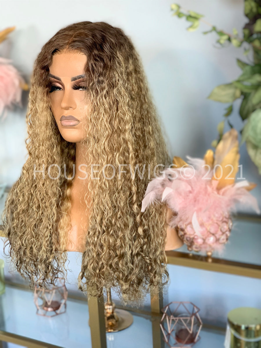 MELANIE CURLY PREMIUM DOUBLE DRAWN House of WIGS Chicago