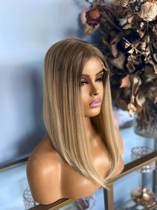MELANIE | LACE TOPPER